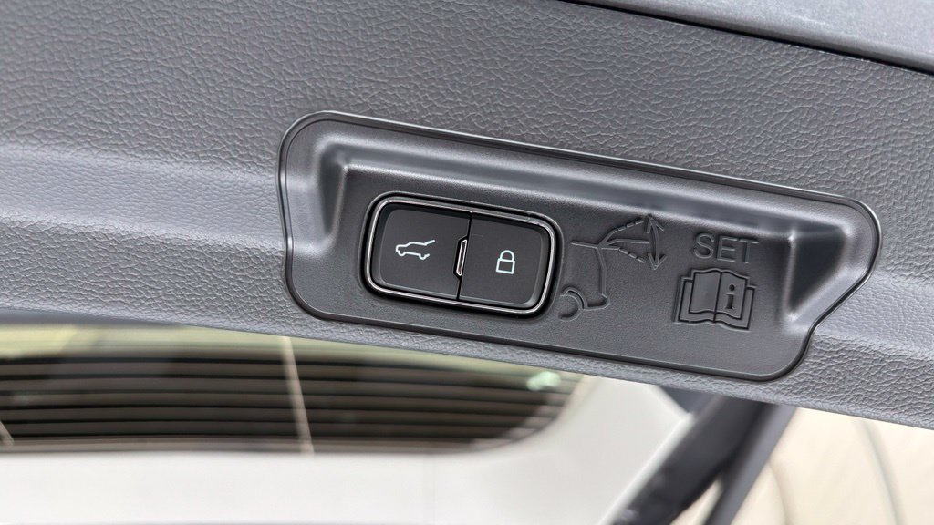 New 2026 Ford Explorer Active AWD/4WD image 6