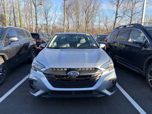 Used 2025 Subaru Legacy Premium image 2