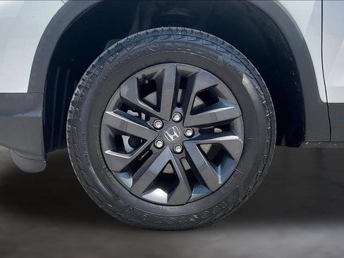 Used 2024 Honda Ridgeline Sport image 32
