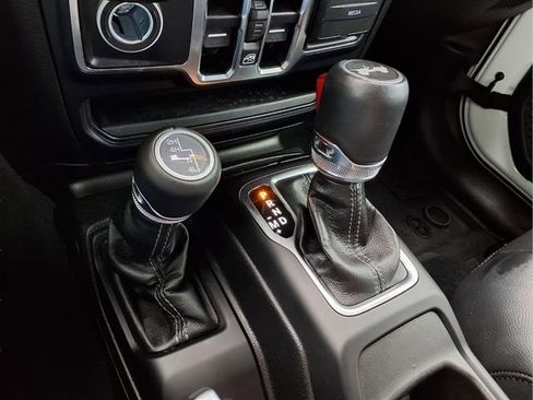 Used 2024 Jeep Wrangler Sahara w/ Safety Group image 25