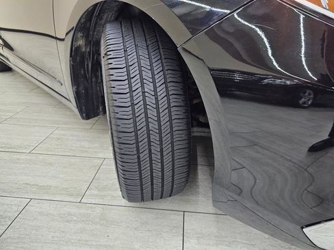 Used 2018 Acura TLX w/ Technology Package FWD image 40