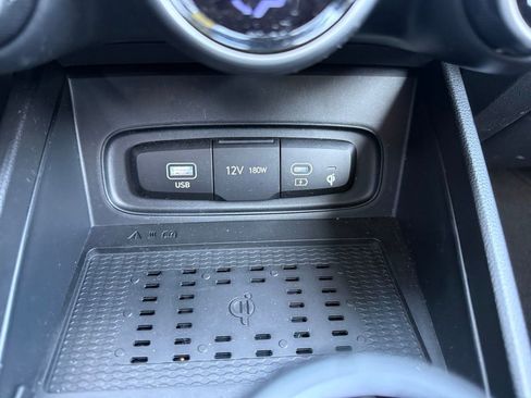 Certified 2026 Hyundai Venue SEL image 27