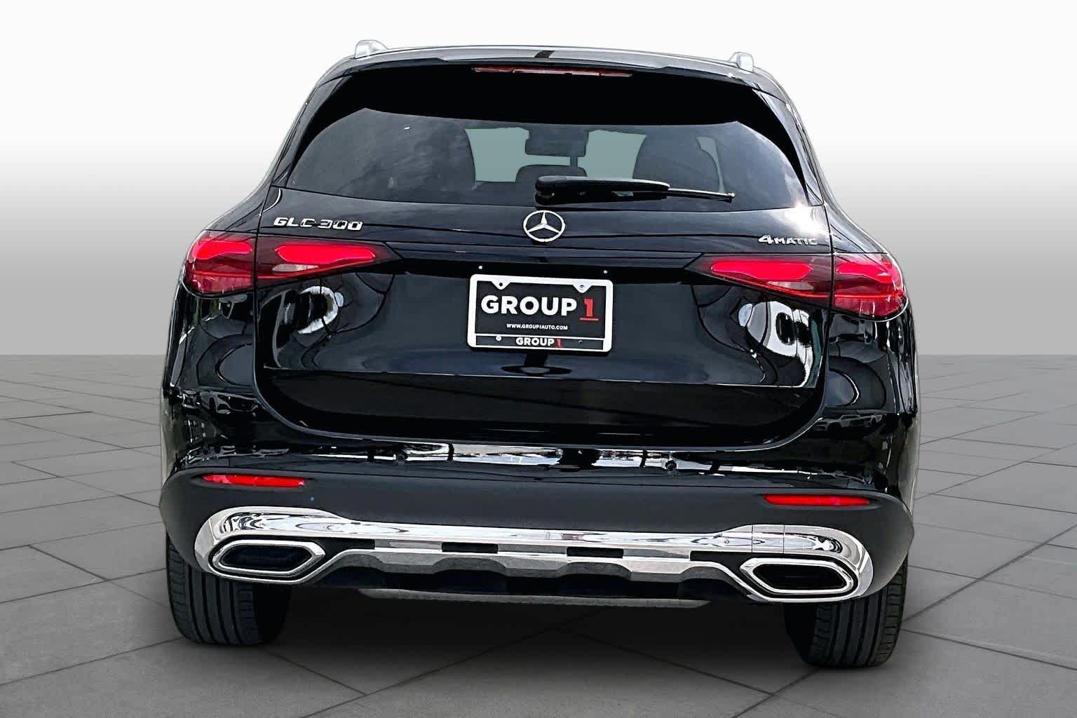 Used 2024 Mercedes-Benz GLC 300 4MATIC image 5