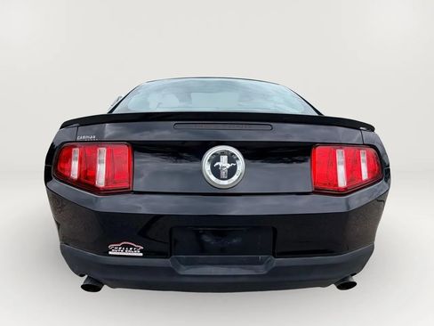 Used 2012 Ford Mustang Coupe image 4