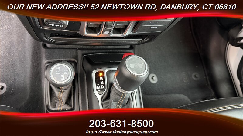 Used 2023 Jeep Wrangler Unlimited Sahara AWD/4WD image 22
