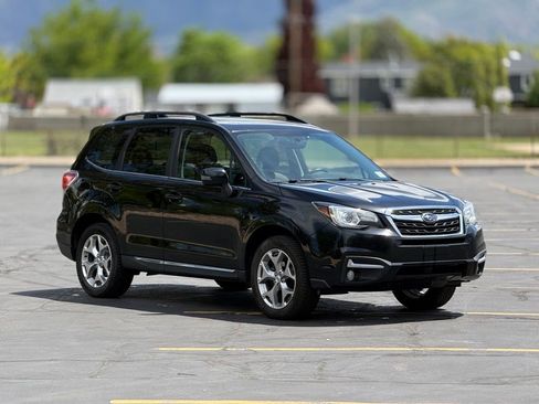 Used 2018 Subaru Forester 2.5i Touring w/ Popular Package #3B AWD/4WD image 3