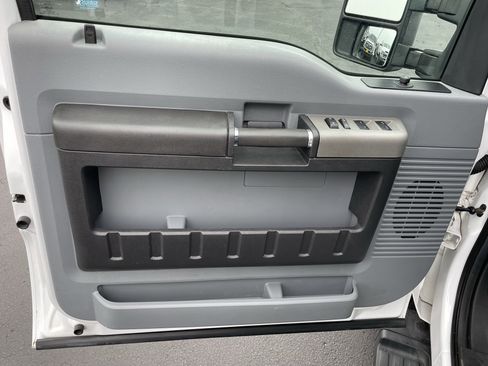 Used 2016 Ford F250 XLT w/ Advanced Security Group image 12