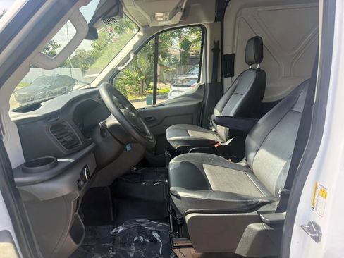 Used 2023 Ford Transit 250 Medium Roof RWD image 10