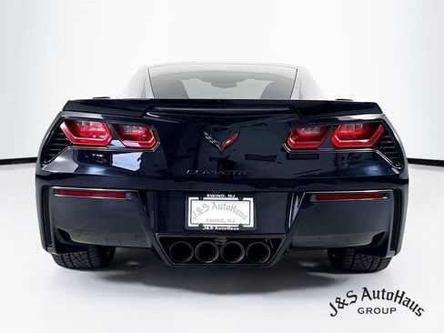 Used 2017 Chevrolet Corvette Stingray Coupe RWD image 48