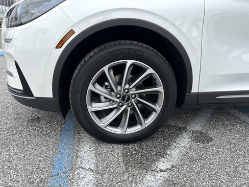 New 2026 Lincoln Corsair Premiere image 10