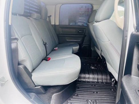 Used 2017 RAM 2500 Tradesman w/ Chrome Appearance Group AWD/4WD image 10