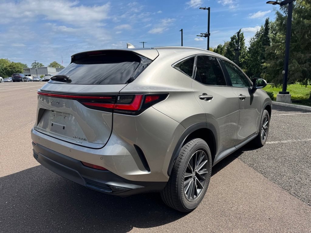 Used 2024 Lexus NX 350h AWD image 4