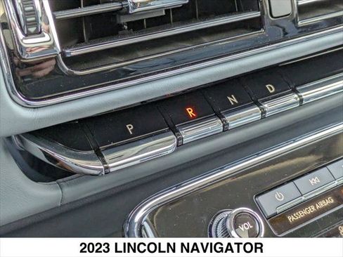 Used 2023 Lincoln Navigator Black Label image 22