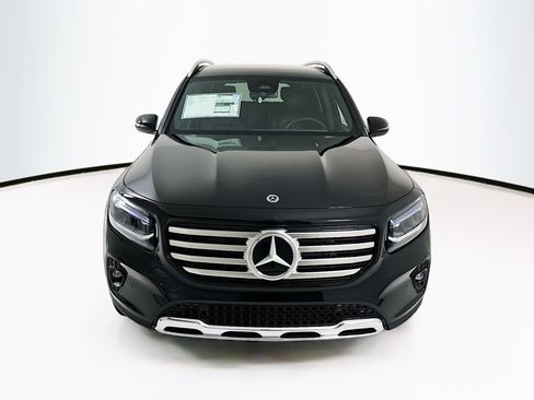 New 2026 Mercedes-Benz GLB 250 image 2