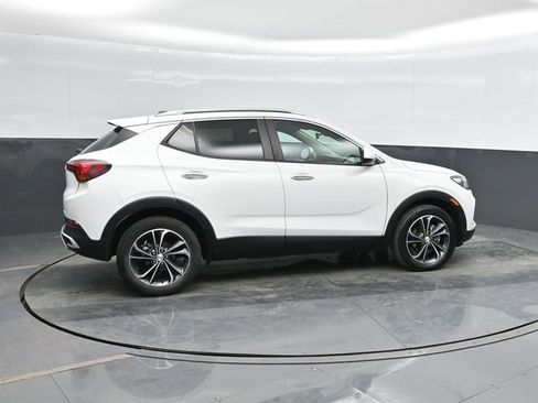 Used 2022 Buick Encore GX Select image 4