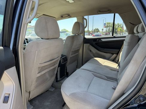 Used 2004 Toyota 4Runner SR5 AWD/4WD image 11