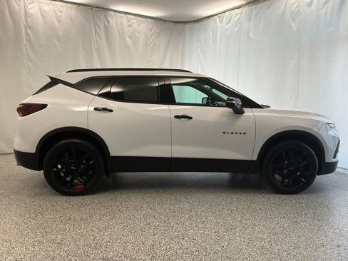 Used 2020 Chevrolet Blazer LT w/ Redline Edition AWD/4WD image 6