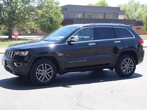 Used 2020 Jeep Grand Cherokee Limited AWD/4WD image 10