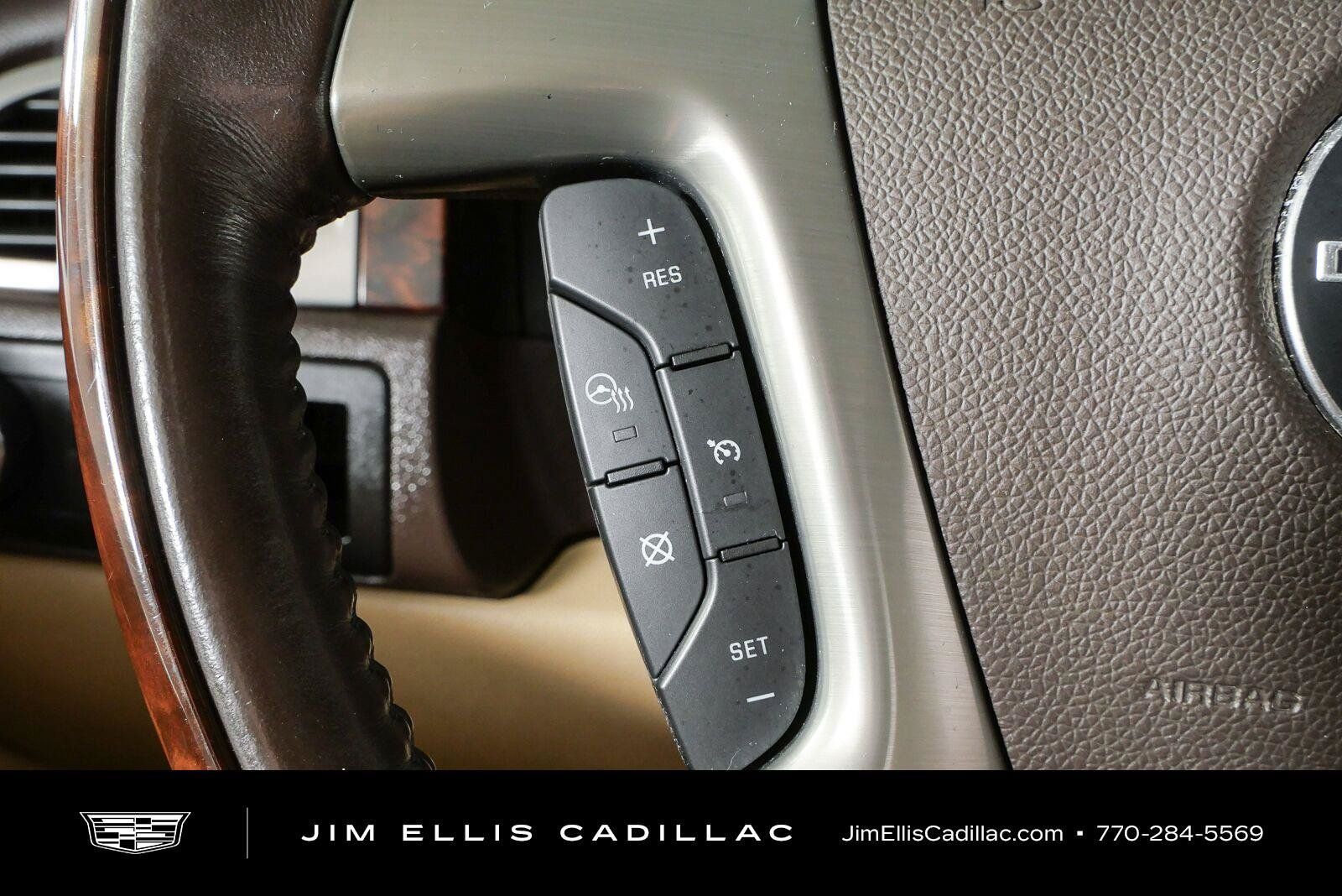 Used 2014 GMC Yukon XL Denali RWD image 10