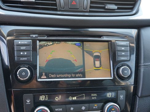 Used 2020 Nissan Rogue S AWD/4WD image 28