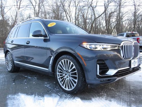 Used 2019 BMW X7 xDrive50i w/ Executive Package image 3