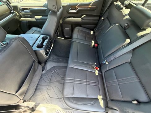 Used 2024 Chevrolet Silverado 1500 High Country RWD image 13