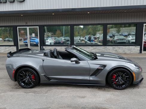 Used 2015 Chevrolet Corvette Z06 w/ 2LZ Preferred Equipment Group image 4