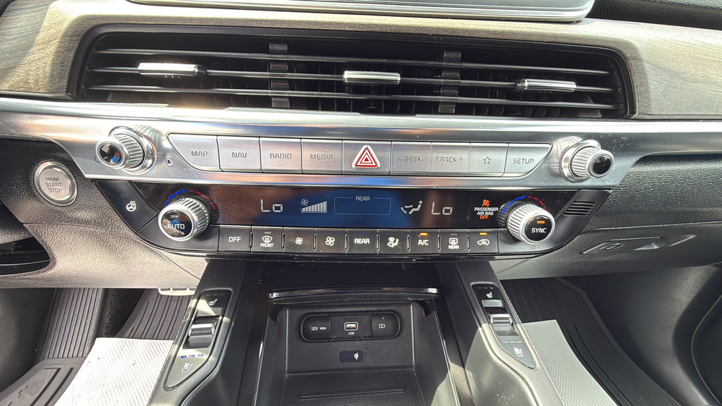 Used 2022 Kia Telluride SX w/ Nightfall Edition Package AWD/4WD image 33