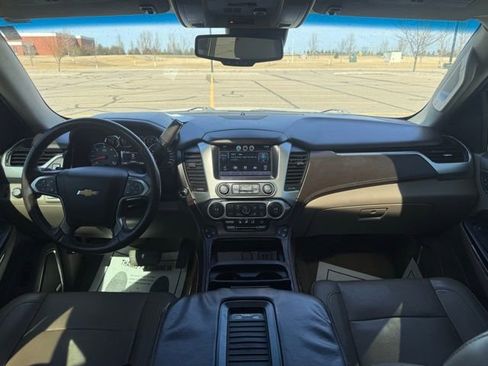 Used 2015 Chevrolet Suburban LTZ image 14