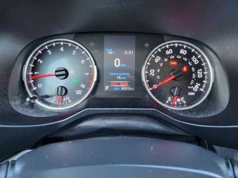 Used 2019 Toyota RAV4 XLE Premium image 20