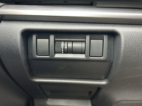 Certified 2024 Subaru Impreza 2.0i image 17