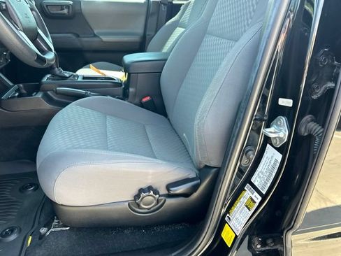 Used 2023 Toyota Tacoma SR AWD/4WD image 12