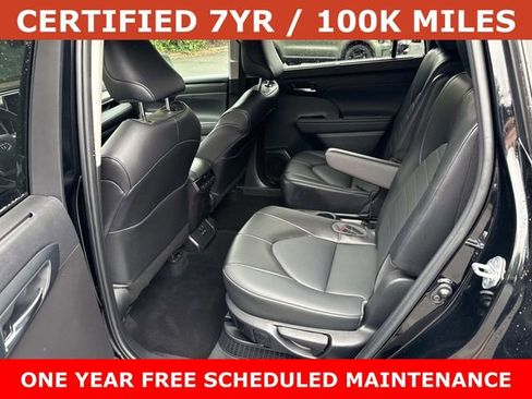 Used 2022 Toyota Highlander XLE AWD/4WD image 17