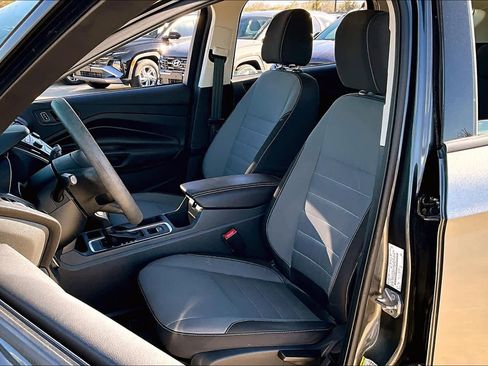 Used 2017 Ford Escape S image 7