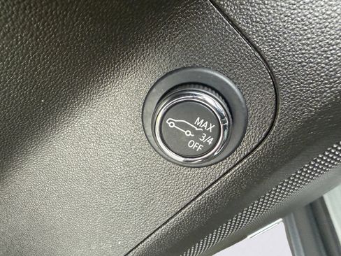 Used 2023 GMC Acadia SLT w/ Elevation Edition AWD/4WD image 44