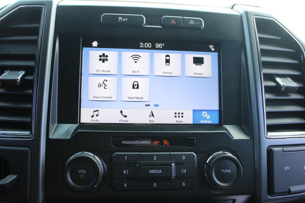 Used 2017 Ford F150 XLT w/ Equipment Group 302A Luxury RWD image 54