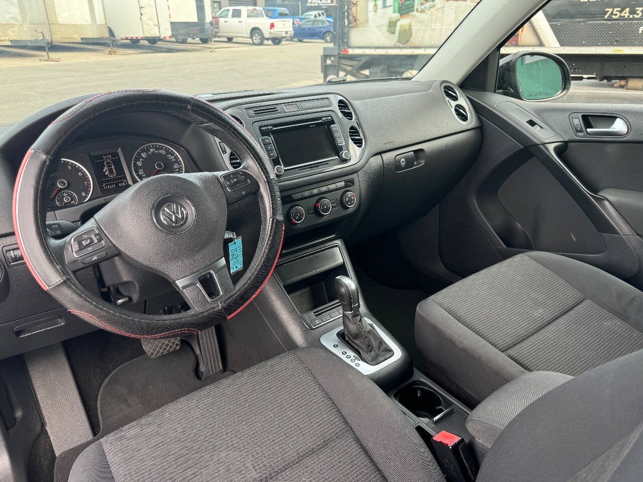 Used 2015 Volkswagen Tiguan S FWD image 25