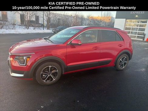 Certified 2023 Kia Niro EX image 4