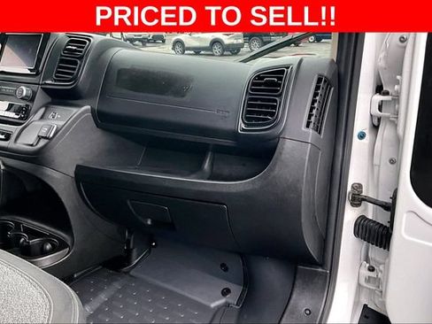 Used 2025 RAM ProMaster 2500 w/ U-Haul Equipment Group FWD image 24