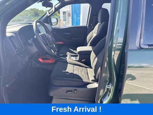 Used 2023 Nissan Frontier Pro-X w/ Technology Package RWD image 2