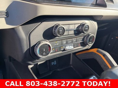 Used 2022 Ford Bronco Badlands image 21