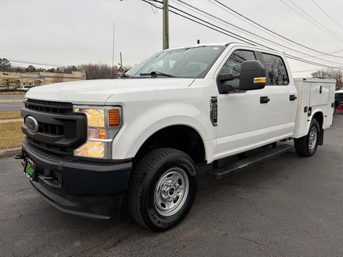 Used 2020 Ford F250 XL w/ Power Equipment Group image 2