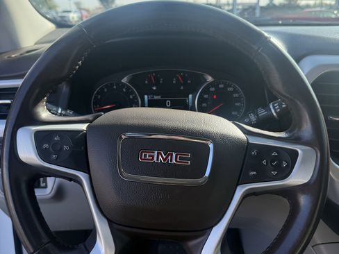 Used 2019 GMC Acadia SLT image 25