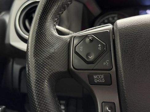 Used 2022 Toyota Tacoma TRD Sport RWD image 69