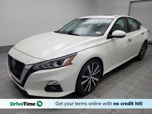 Used 2020 Nissan Altima 2.0 Platinum image 1