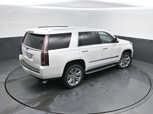 Used 2020 Cadillac Escalade Premium Luxury w/ LPO, Radiant Package image 42