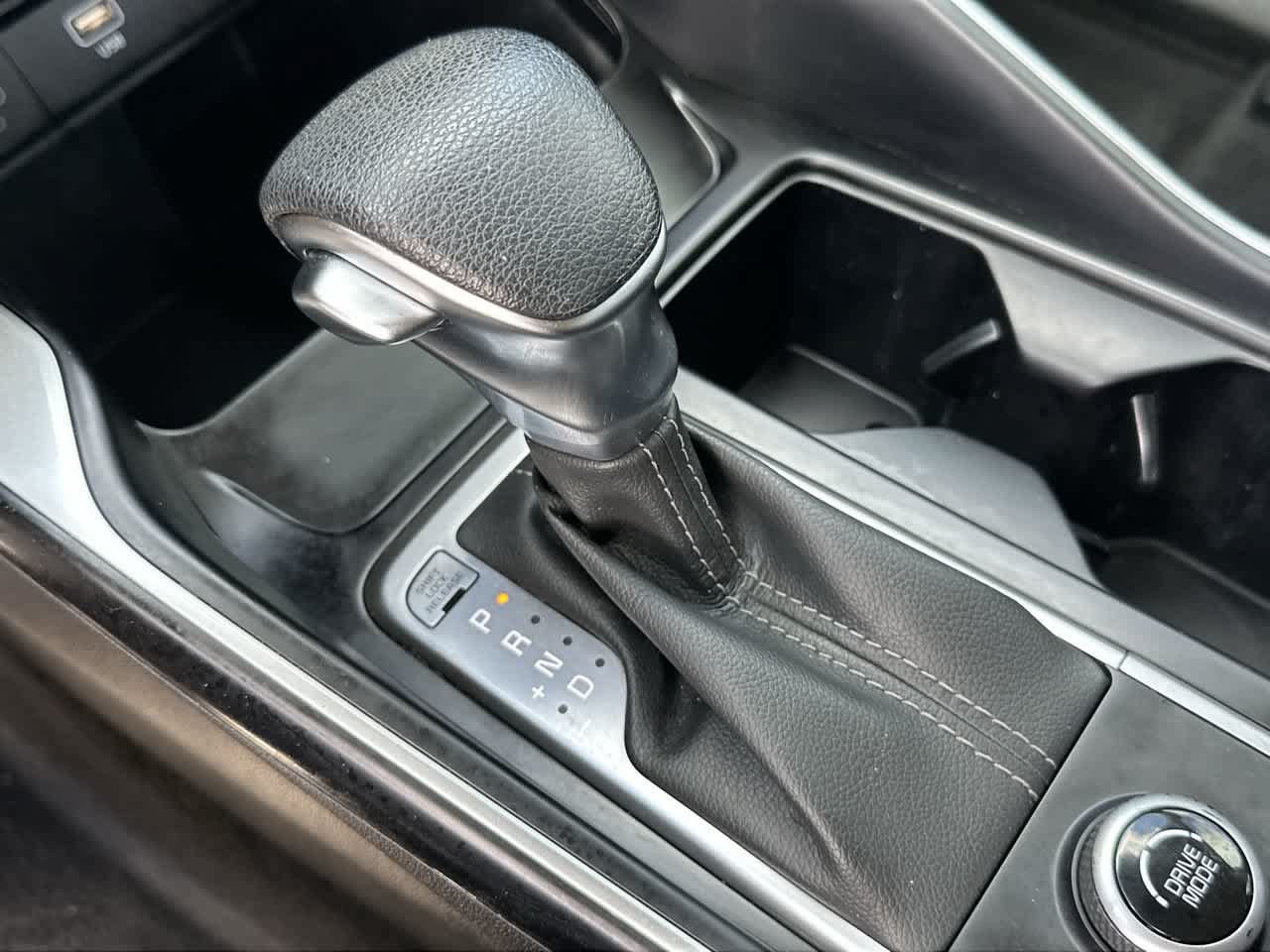 Used 2022 Kia Sorento LX FWD image 29