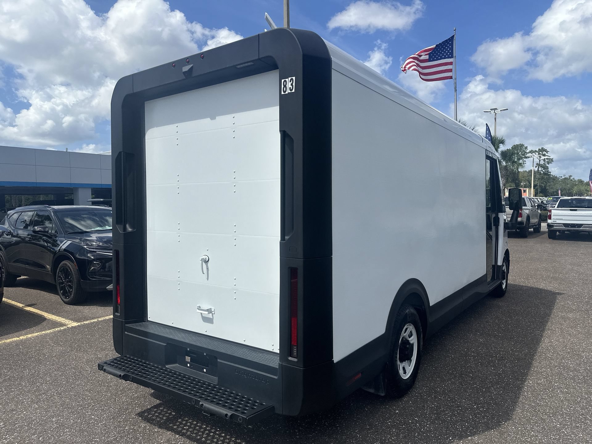 Used 2024 Chevrolet Brightdrop 600 w/ Commercial Equipment Package AWD/4WD image 8