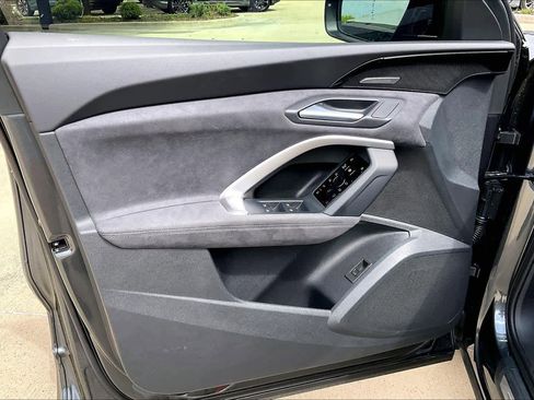 New 2025 Audi SQ5 Premium Plus image 10