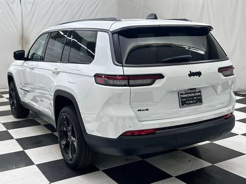 New 2026 Jeep Grand Cherokee L Limited w/ Limited Altitude Package AWD/4WD image 5